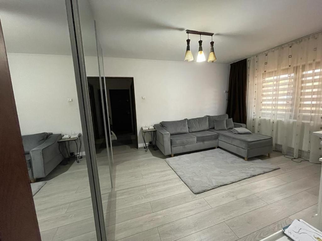 Apartament Gallamar Apartment Birlad ภายนอก รูปภาพ