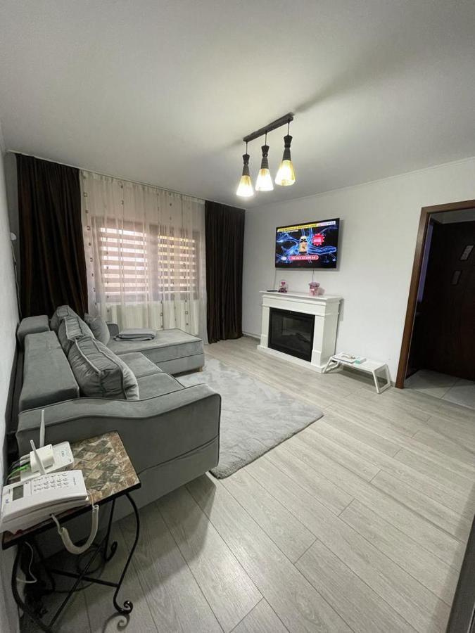 Apartament Gallamar Apartment Birlad ภายนอก รูปภาพ